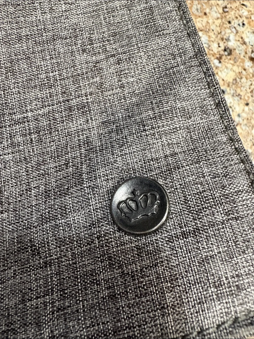 PKG Toronto Canada city laptop messenger bag in grey - EUC